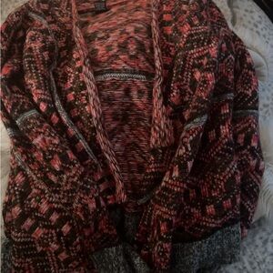 BKE Women's Geometric Cardigan - Pink and Black